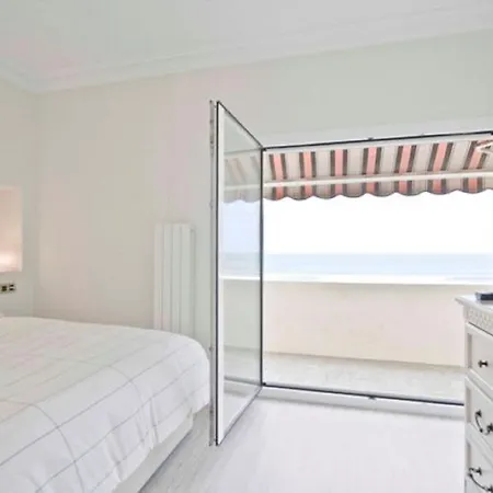 The Collection | Zurriola Beach - Lapurdi 1 Apartment San Sebastian